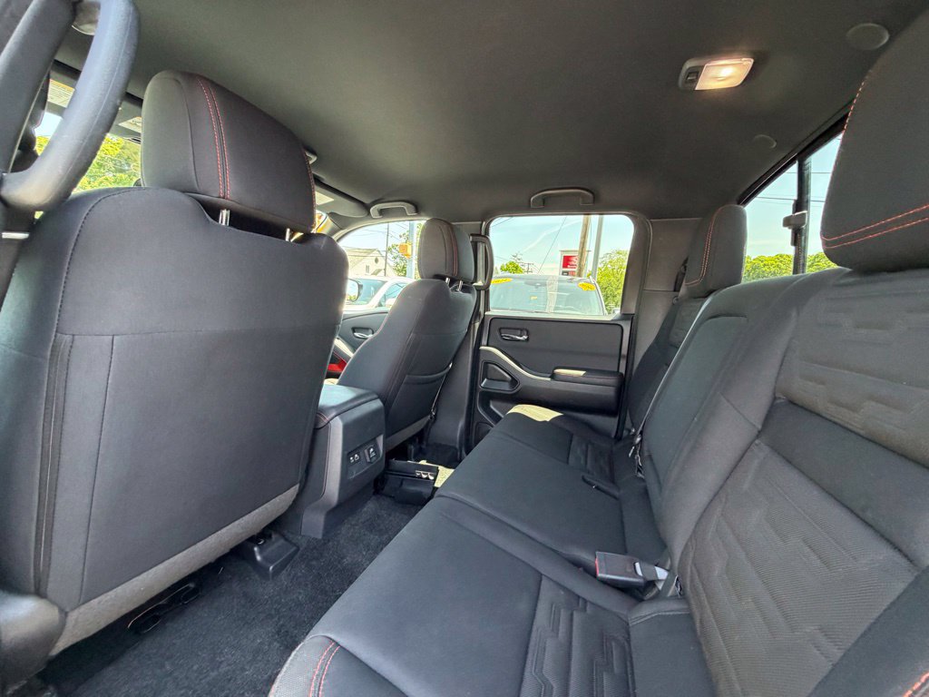 Used 2023 Nissan Frontier PRO-4X w/ Pro Convenience Package AWD/4WD image 9