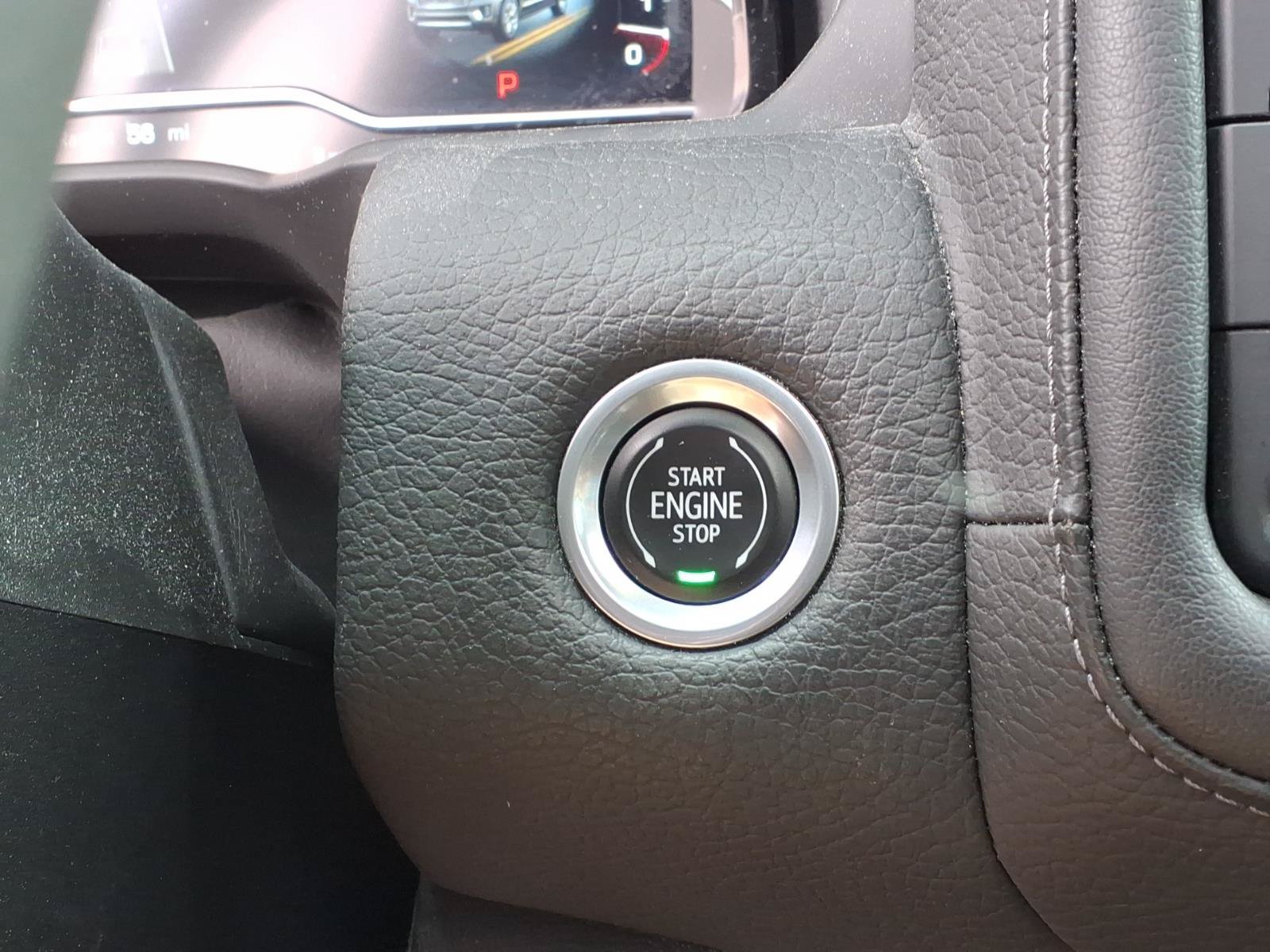 Used 2023 GMC Yukon Denali AWD/4WD image 12