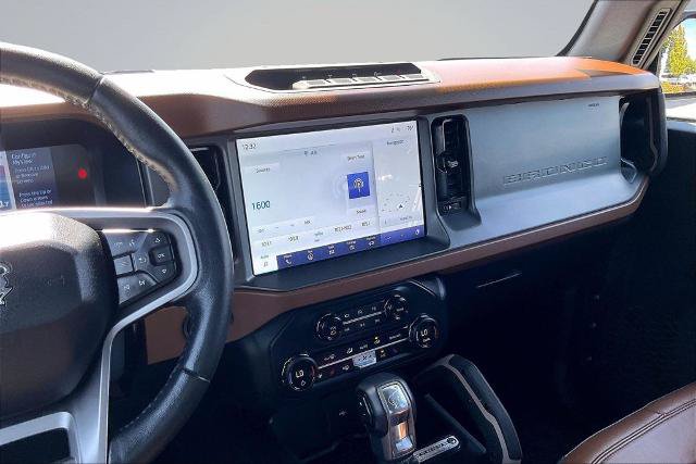 Certified 2024 Ford Bronco Outer Banks w/ Sasquatch Package AWD/4WD image 6