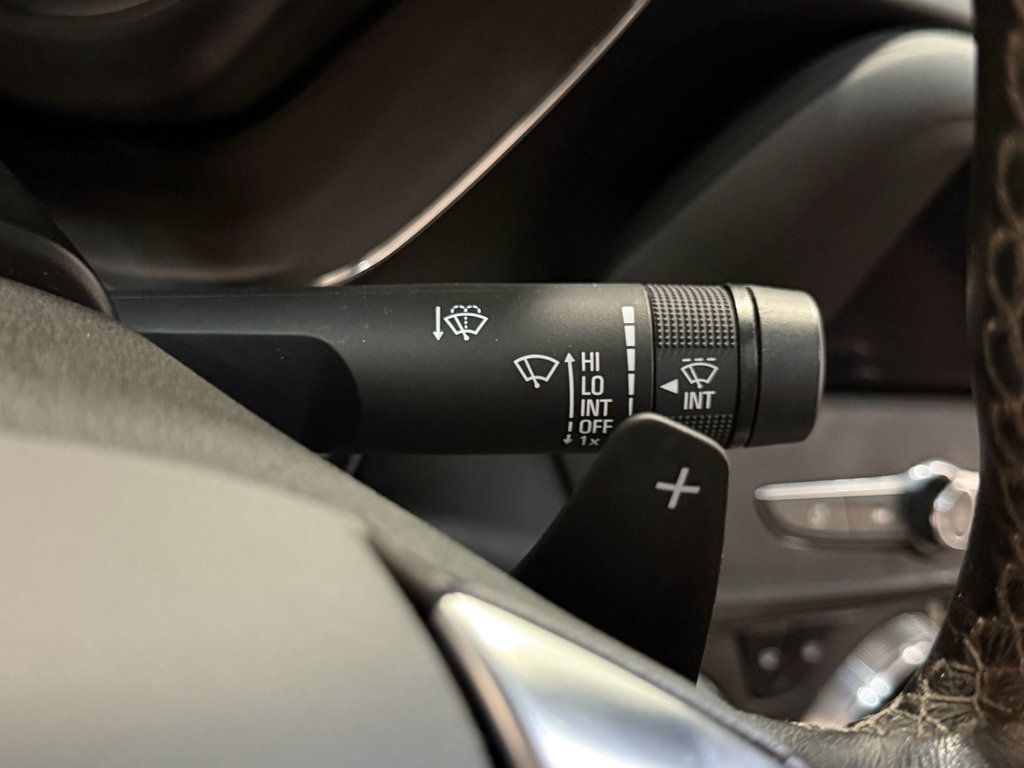 Used 2020 Chevrolet Camaro LT w/ RS Package image 15