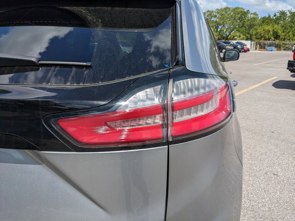 Certified 2024 Ford Edge Titanium image 9