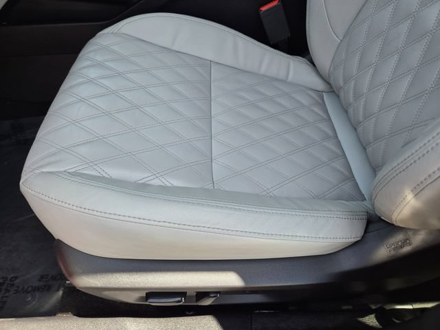 Used 2024 Mitsubishi Outlander SEL AWD/4WD image 23