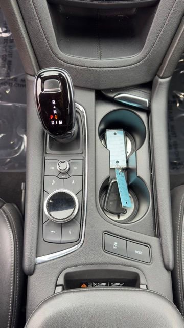 Used 2021 Cadillac XT6 Premium Luxury image 18