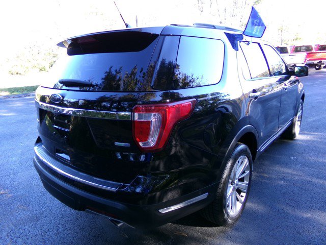 Certified 2018 Ford Explorer Limited w/ Equipment Group 301A AWD/4WD image 9