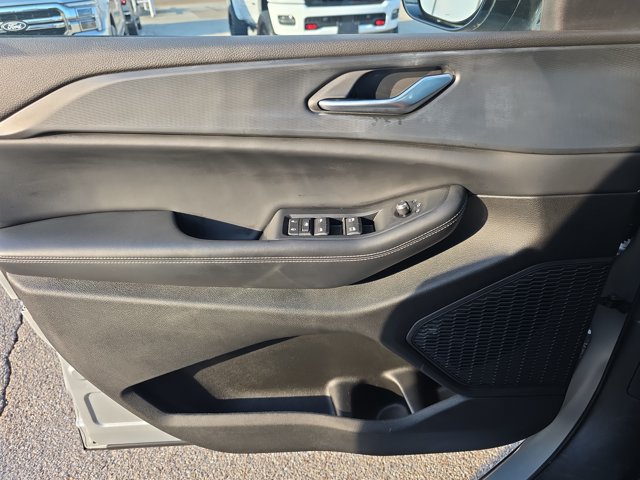 Used 2023 Jeep Grand Cherokee L Laredo AWD/4WD image 18