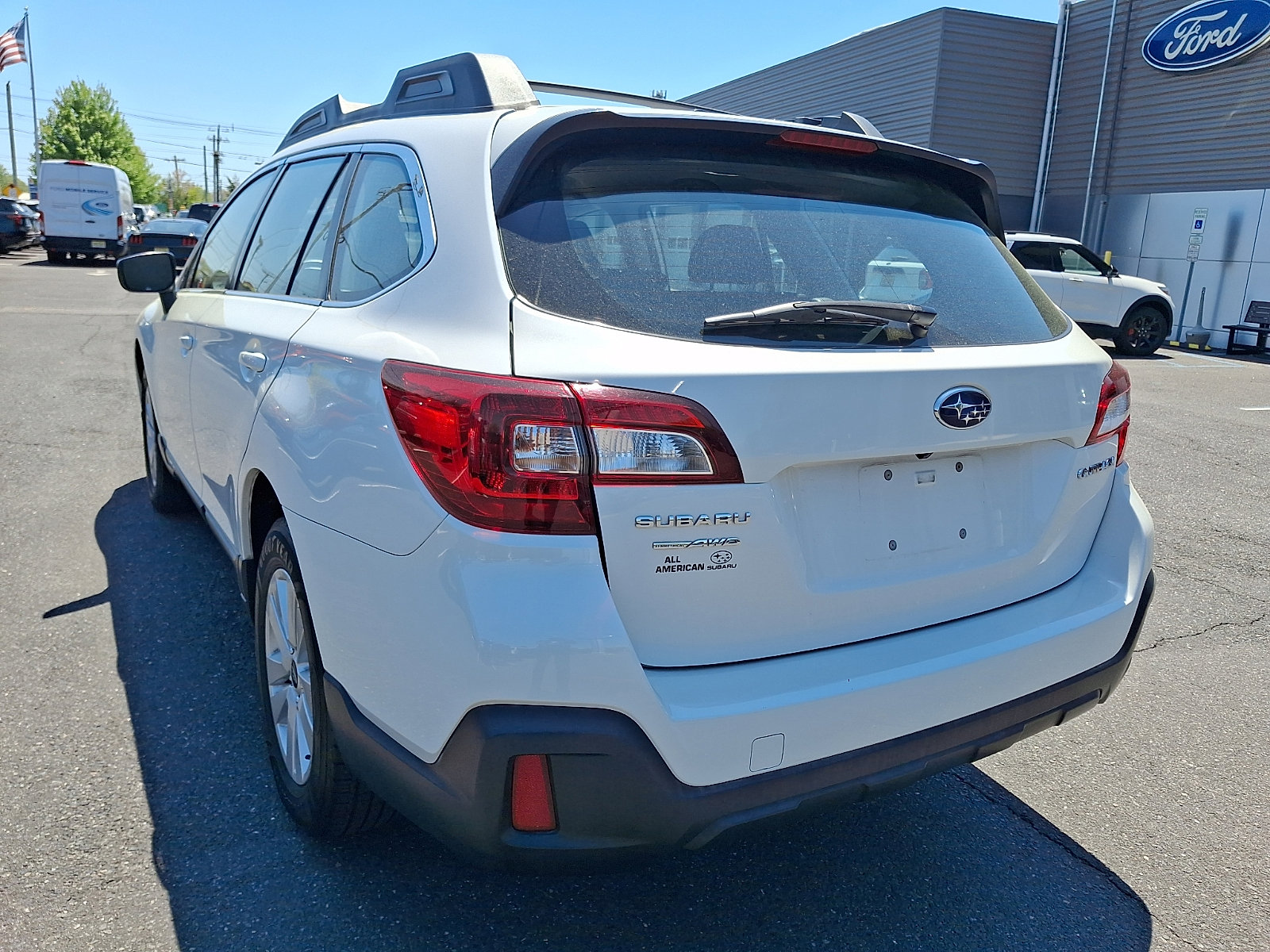 Used 2019 Subaru Outback 2.5i AWD/4WD image 8