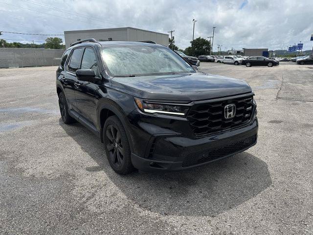 Used 2025 Honda Pilot Black Edition image 9