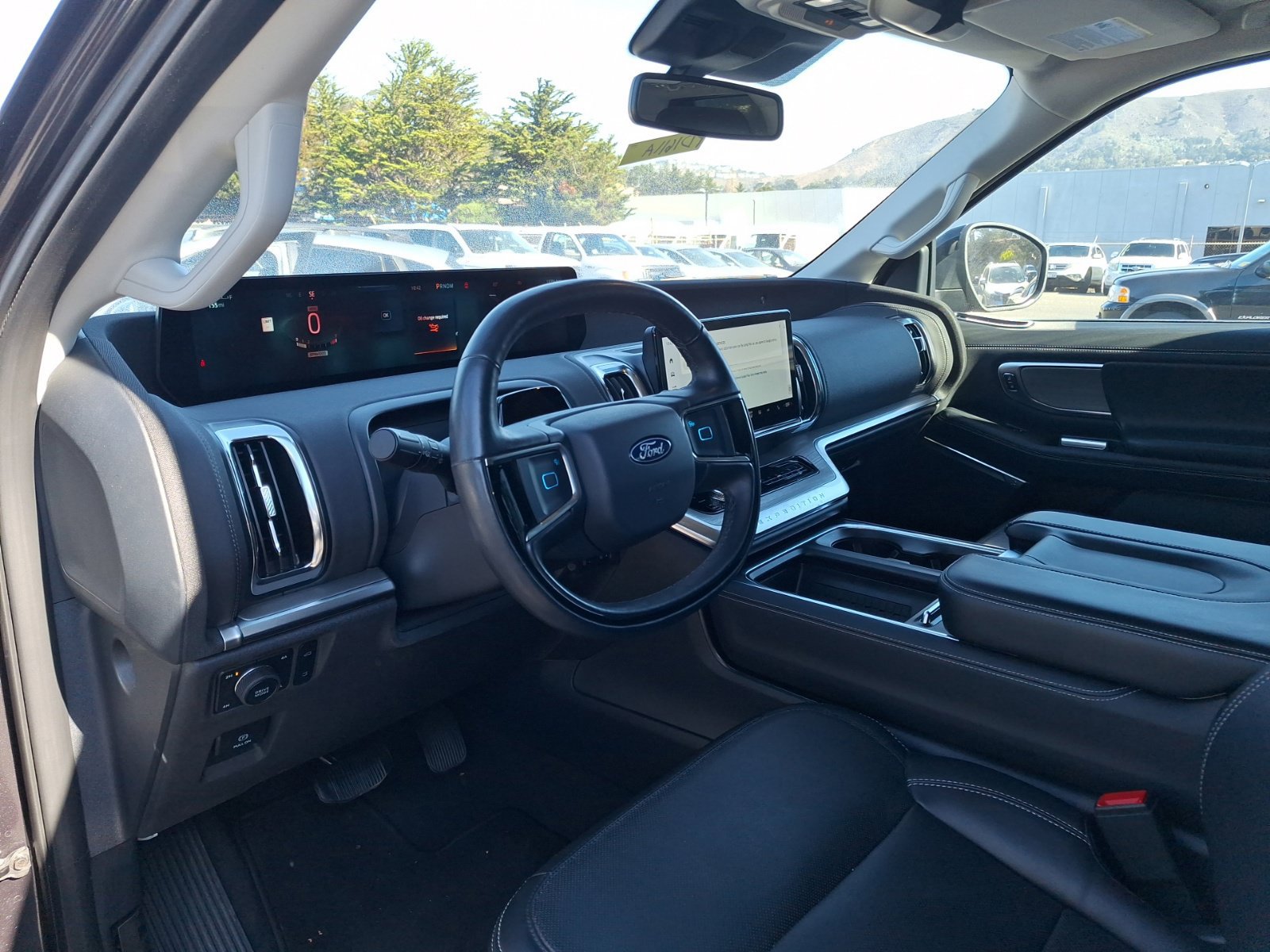 Certified 2025 Ford Expedition Platinum AWD/4WD image 10