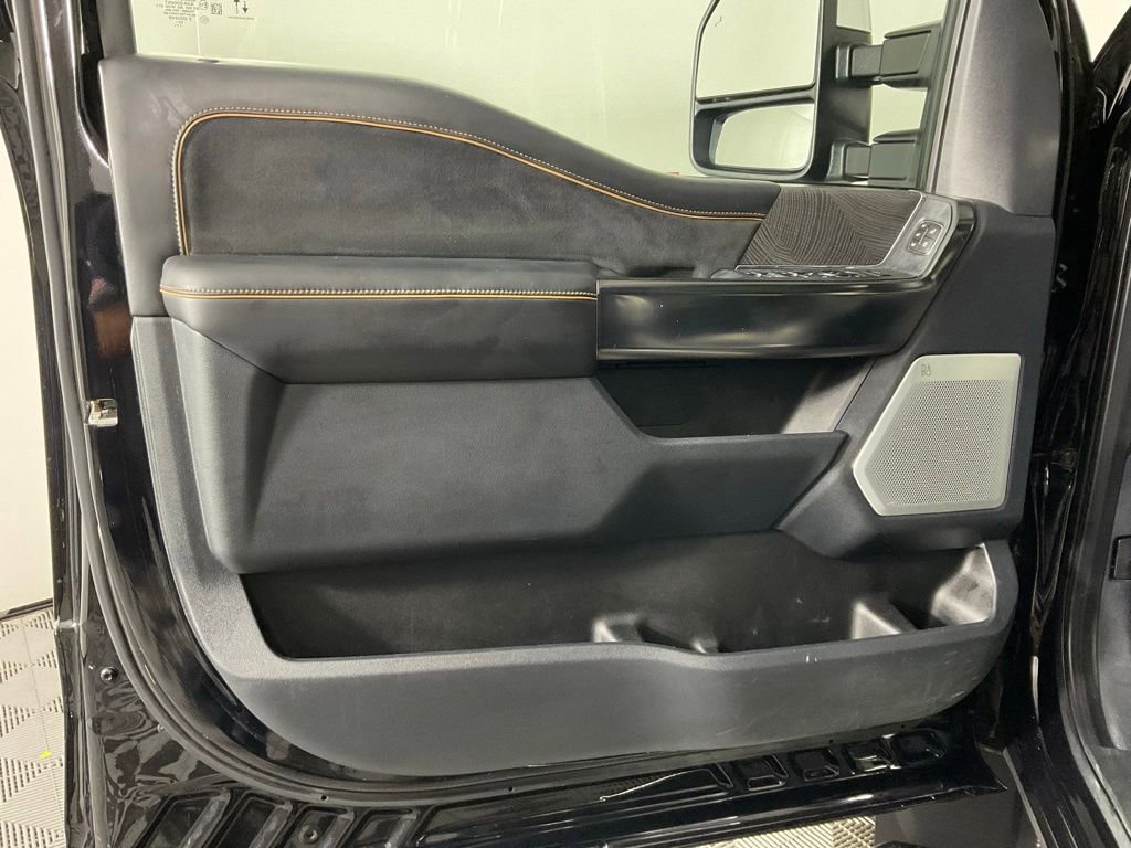 Certified 2024 Ford F450 Platinum w/ FX4 Off-Road Package AWD/4WD image 13