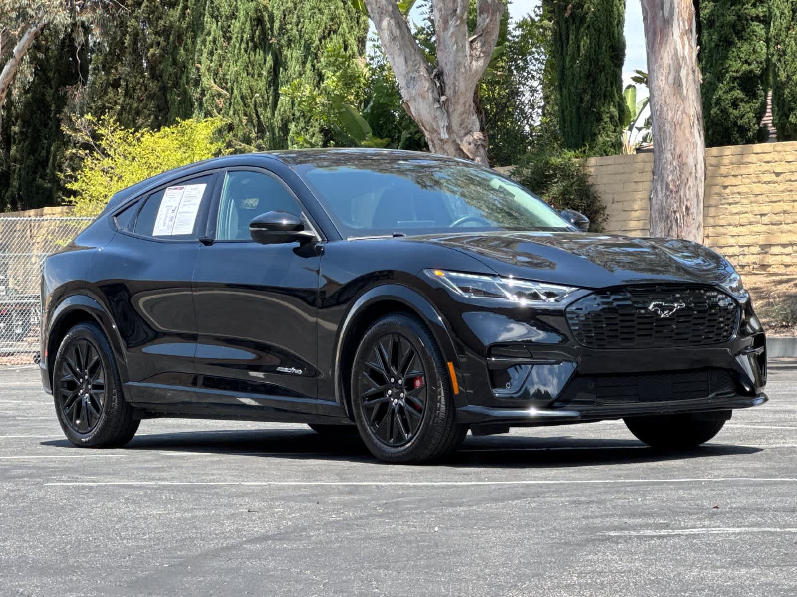 Certified 2025 Ford Mustang Mach-E Premium w/ Sport Appearance Package AWD/4WD image 9