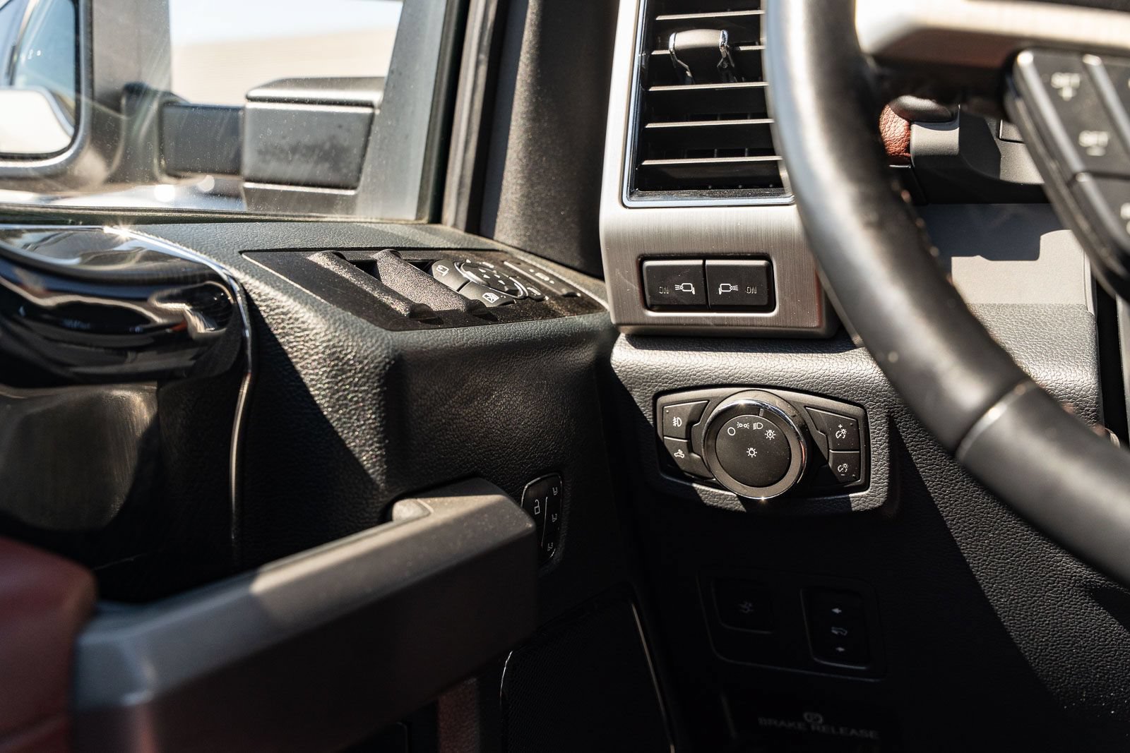 Certified 2022 Ford F450 Platinum AWD/4WD image 30