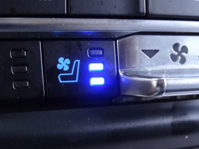 Certified 2024 Ford Expedition Max XLT AWD/4WD image 30