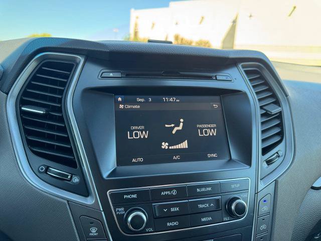 Used 2018 Hyundai Santa Fe SE FWD image 24