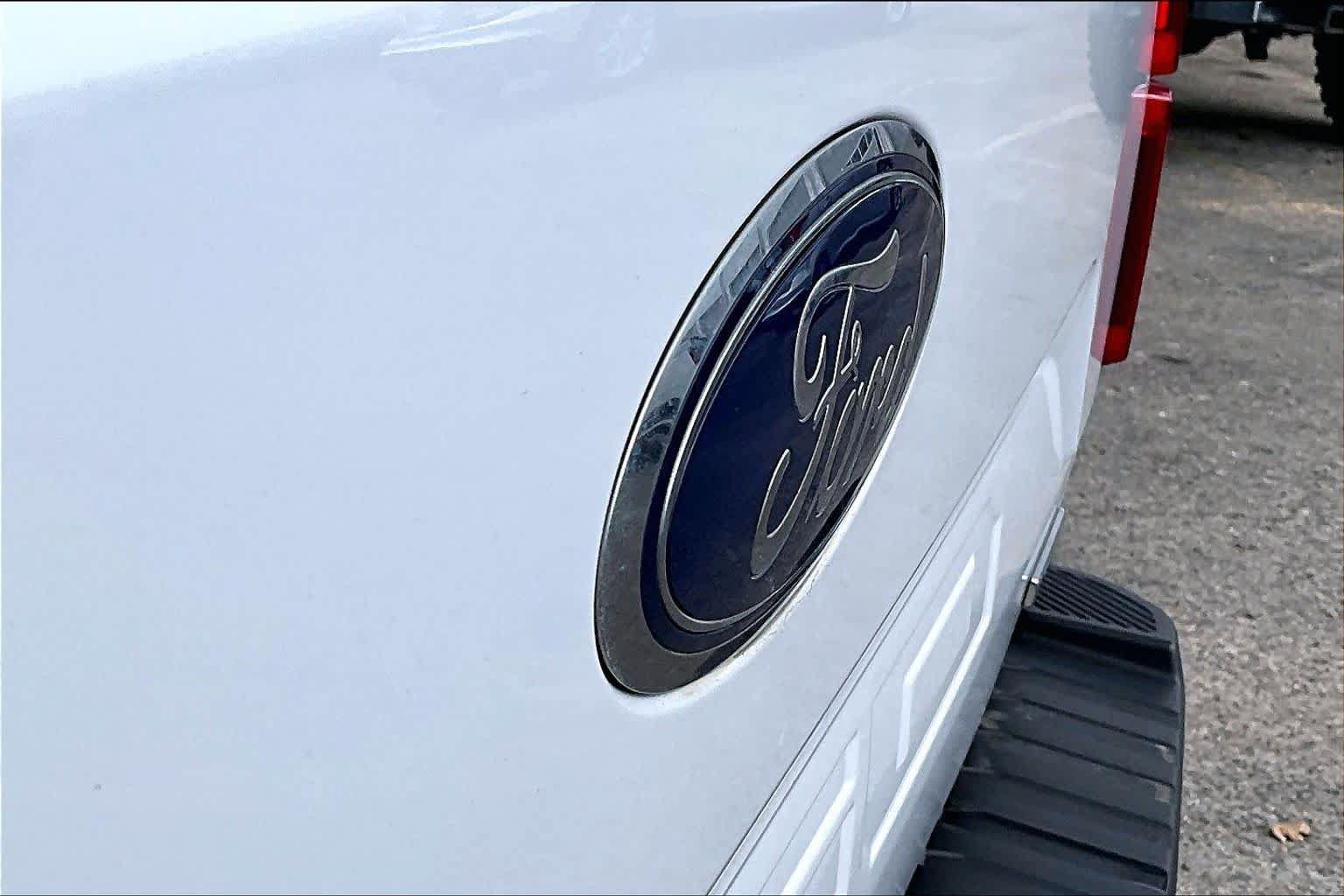 Certified 2019 Ford F150 Lariat RWD image 31