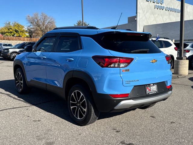 Used 2024 Chevrolet TrailBlazer LT w/ LT Cold Weather Package image 3