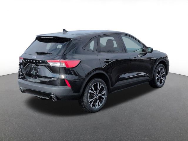 Certified 2022 Ford Escape SE w/ SE Sport Appearance Package image 3