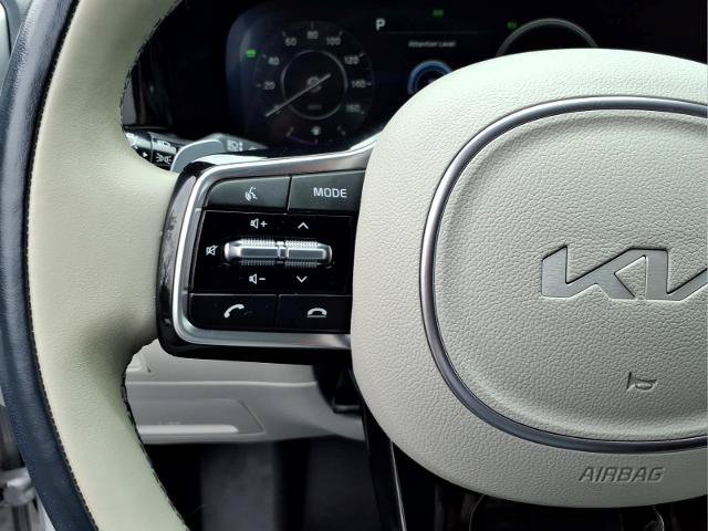 Used 2023 Kia Sorento SX Prestige w/ Panoramic Sunroof Package AWD/4WD image 23