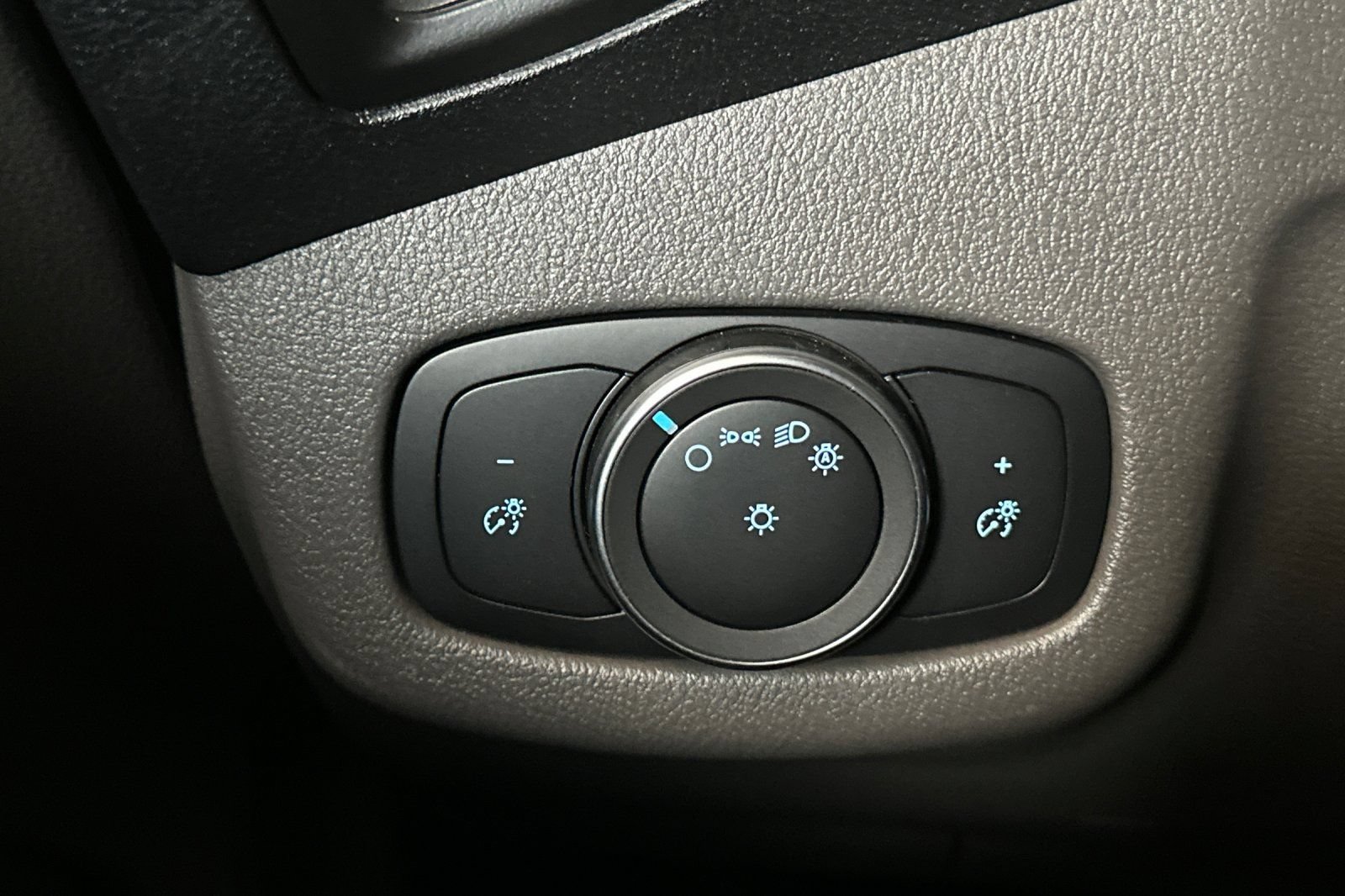 Certified 2023 Ford Transit Connect XL FWD image 28