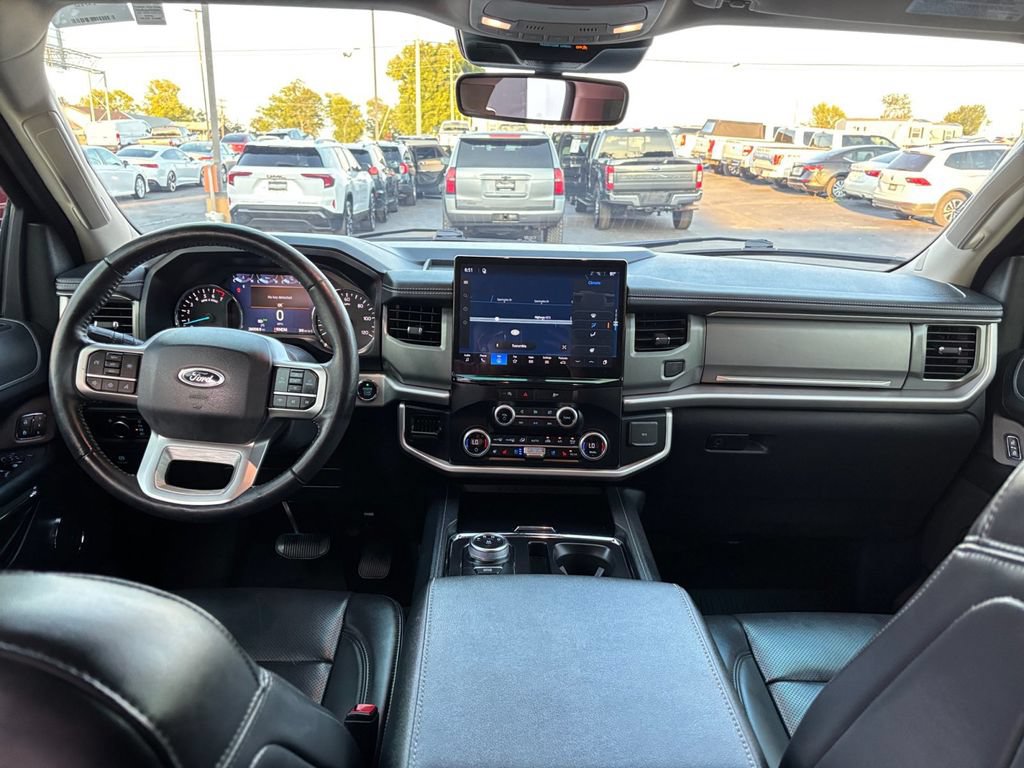 Certified 2024 Ford Expedition XLT RWD image 27