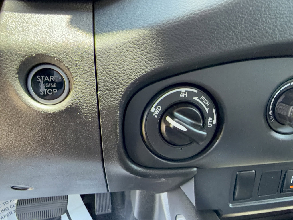 Used 2023 Nissan Frontier SV w/ Technology Package AWD/4WD image 22