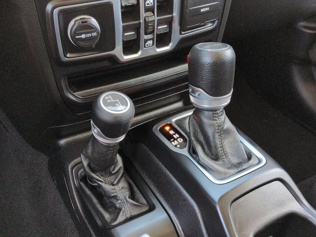 Used 2020 Jeep Wrangler Unlimited Sport S AWD/4WD image 16