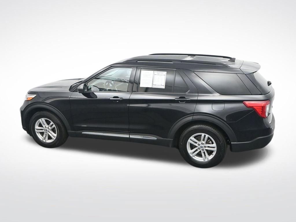 Certified 2024 Ford Explorer XLT w/ Equipment Group 202A image 31