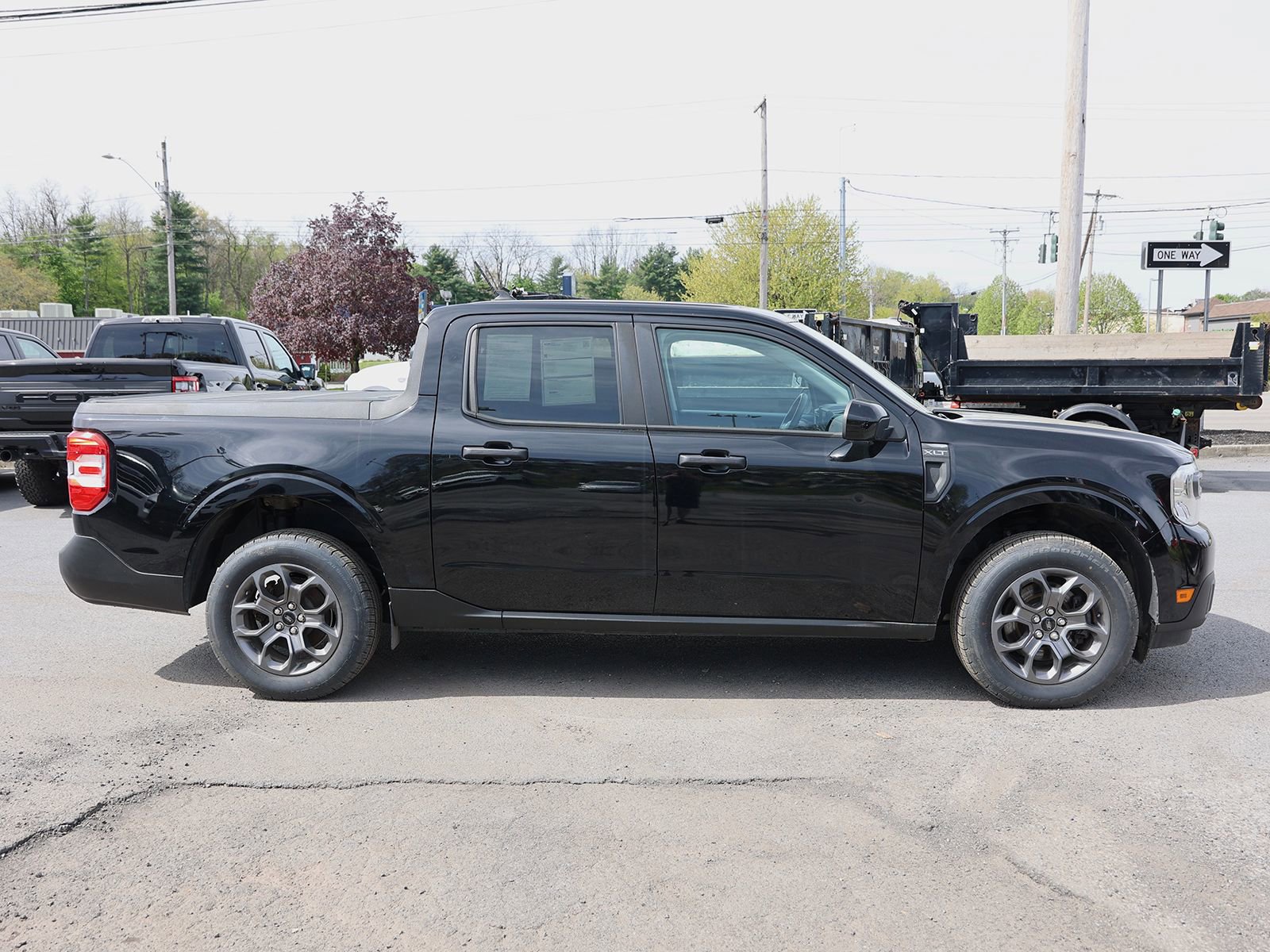 Certified 2022 Ford Maverick XLT w/ Equipment Group 300A Standard AWD/4WD image 8