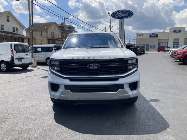 Certified 2025 Ford Expedition Max Platinum AWD/4WD image 2