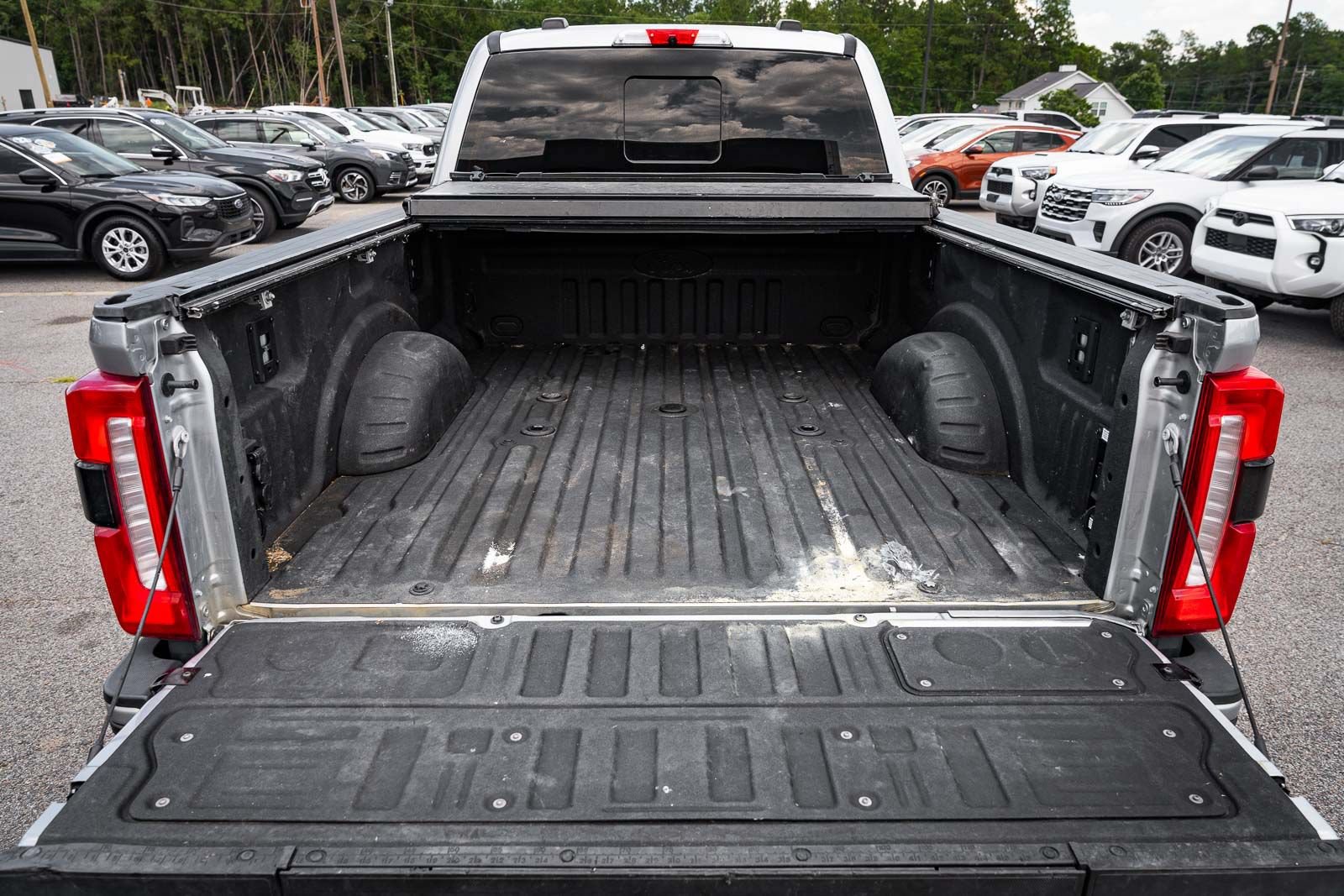 Certified 2024 Ford F350 Lariat w/ Lariat Ultimate Package AWD/4WD image 15