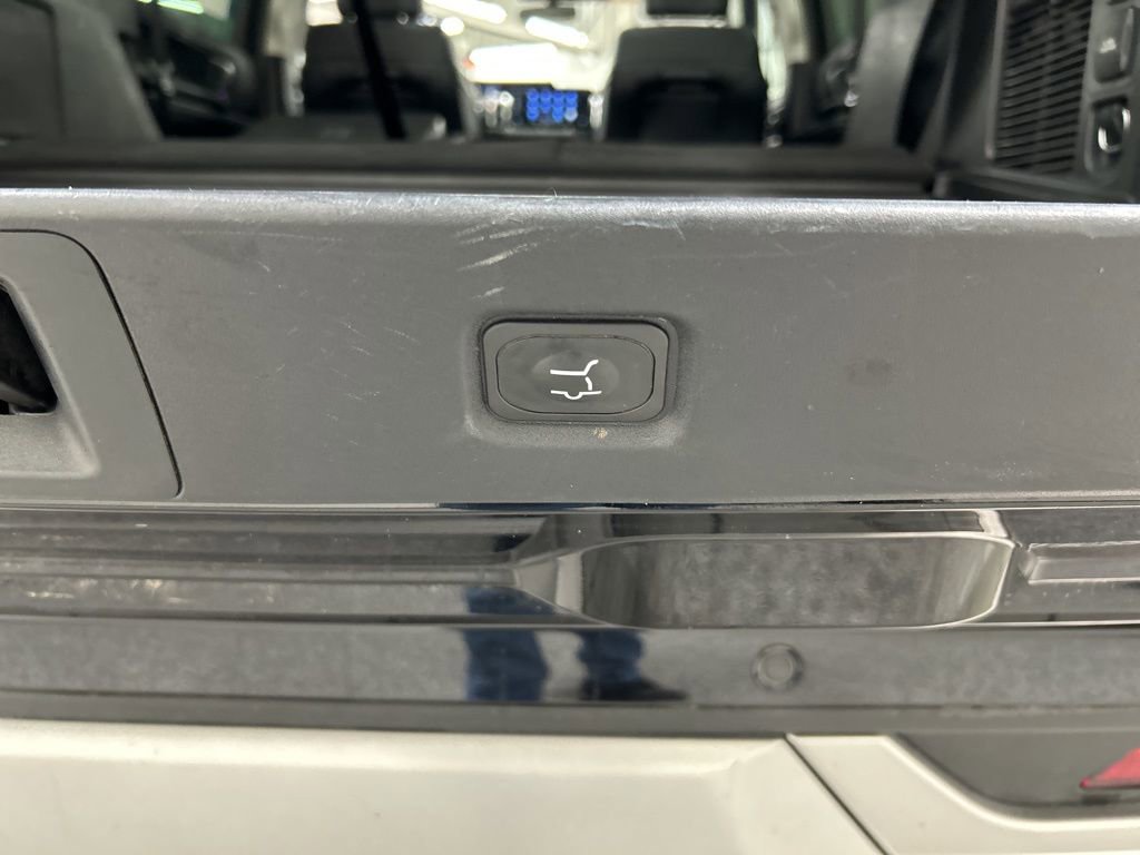 Certified 2025 Ford Expedition Platinum image 36