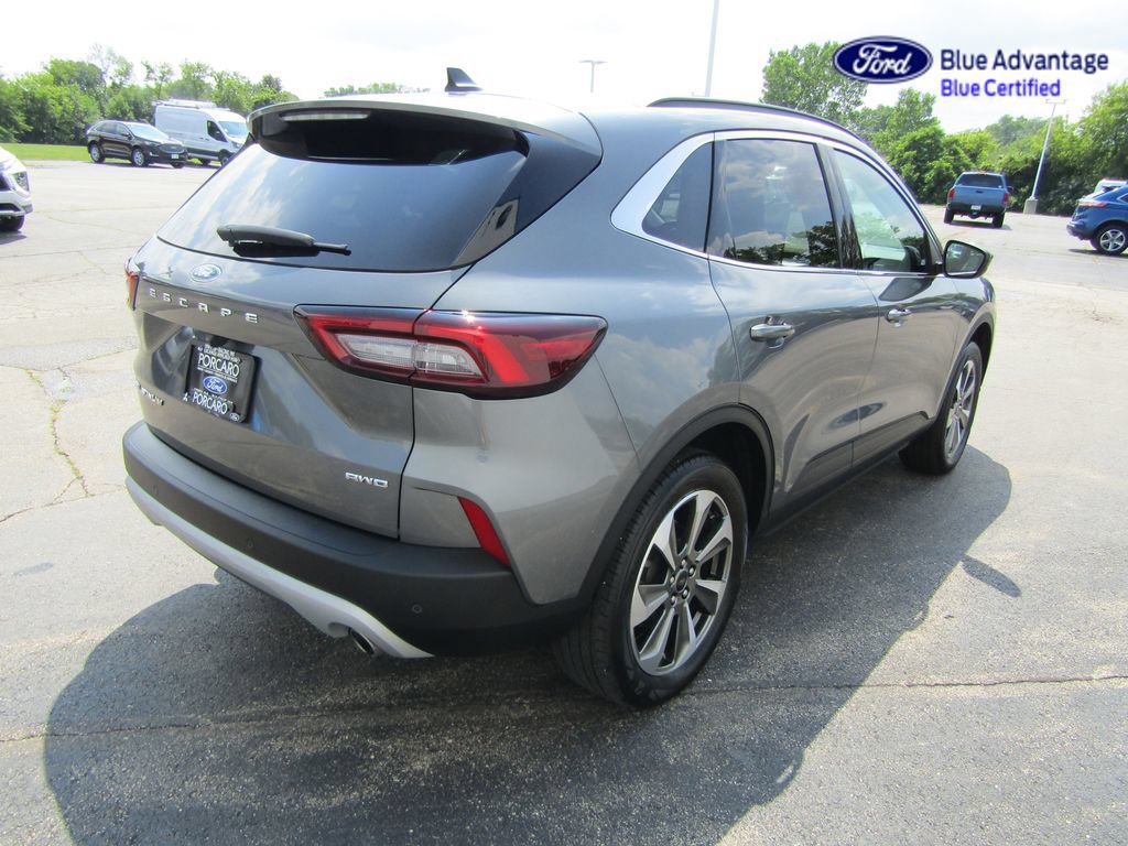 Certified 2025 Ford Escape Platinum AWD/4WD image 9