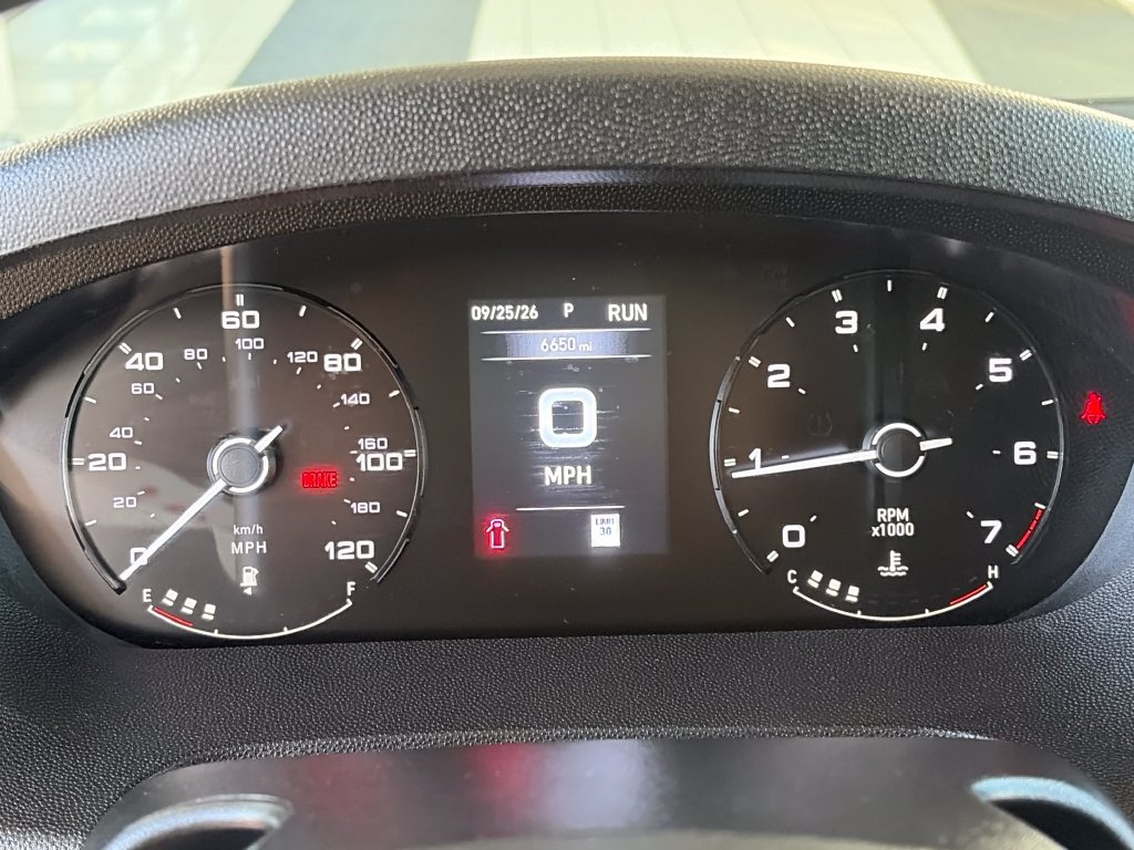 Used 2025 RAM ProMaster 2500 w/ Storage Group FWD image 12