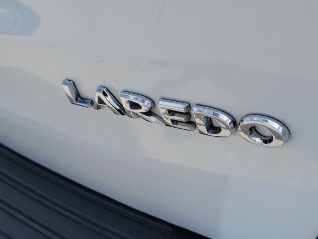 Used 2018 Jeep Grand Cherokee Laredo RWD image 7