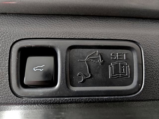 Certified 2024 Ford Expedition Limited image 33