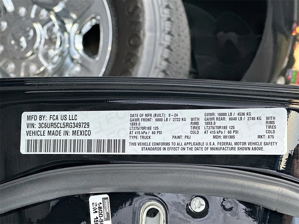 Used 2024 RAM 2500 Tradesman w/ Chrome Appearance Group image 27