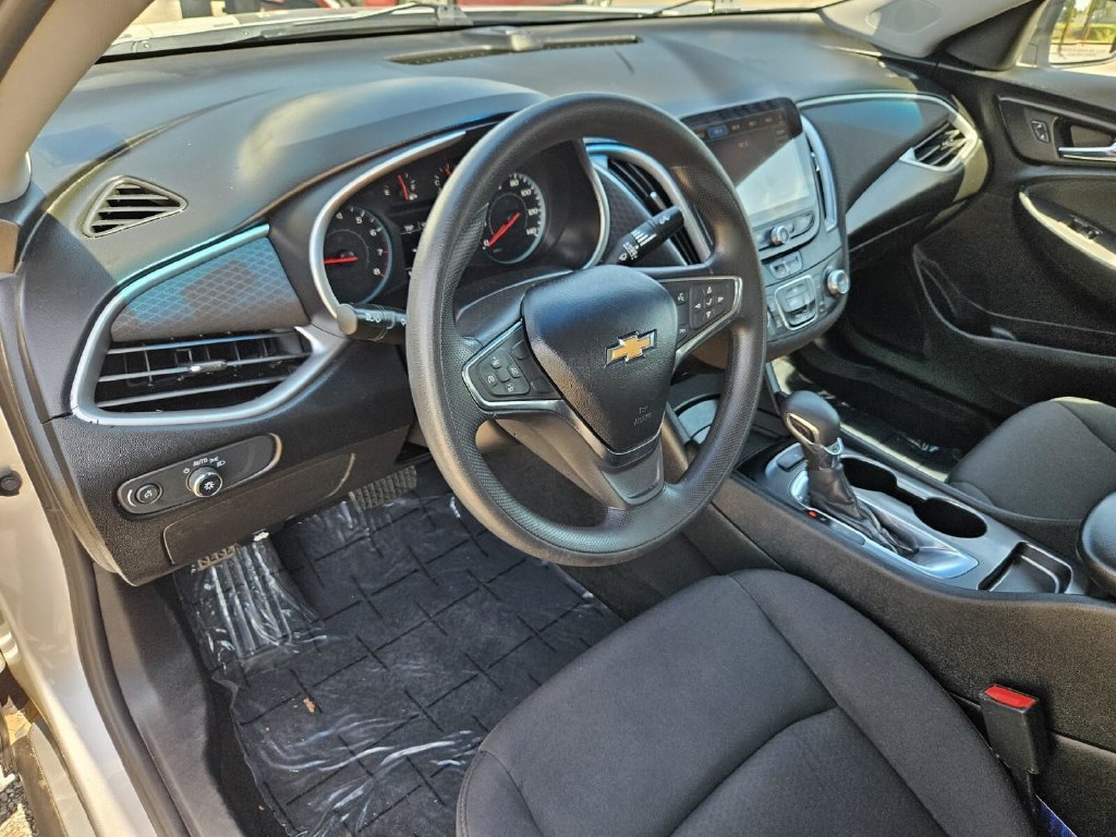 Used 2021 Chevrolet Malibu LS w/ LPO, Convenience Package 1 FWD image 16
