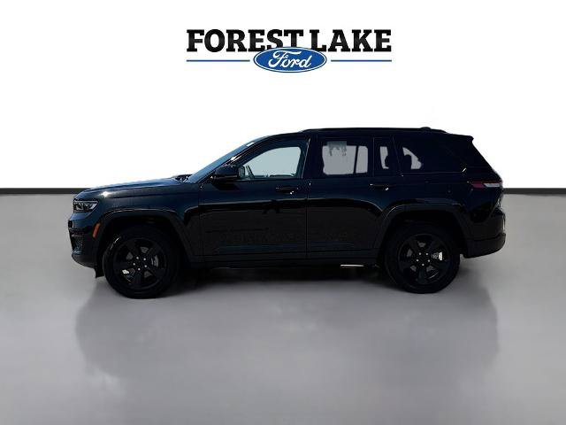 Used 2023 Jeep Grand Cherokee Altitude AWD/4WD image 4