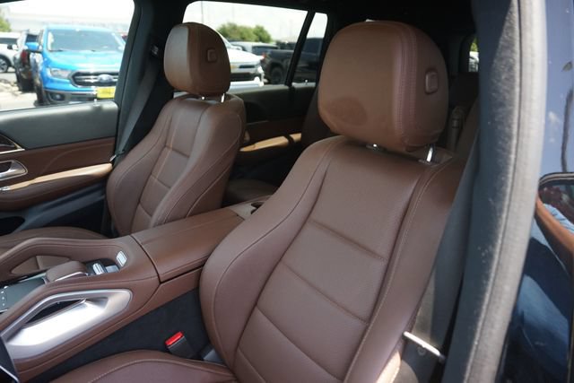 Used 2025 Mercedes-Benz GLS 450 4MATIC image 10