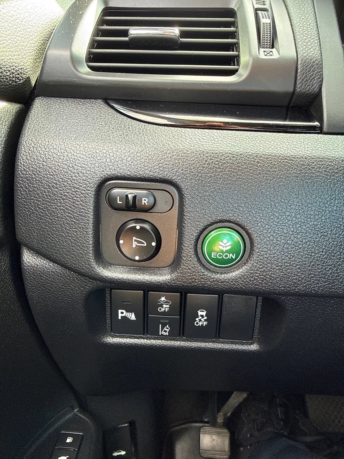 Used 2020 Honda Pilot Touring image 12