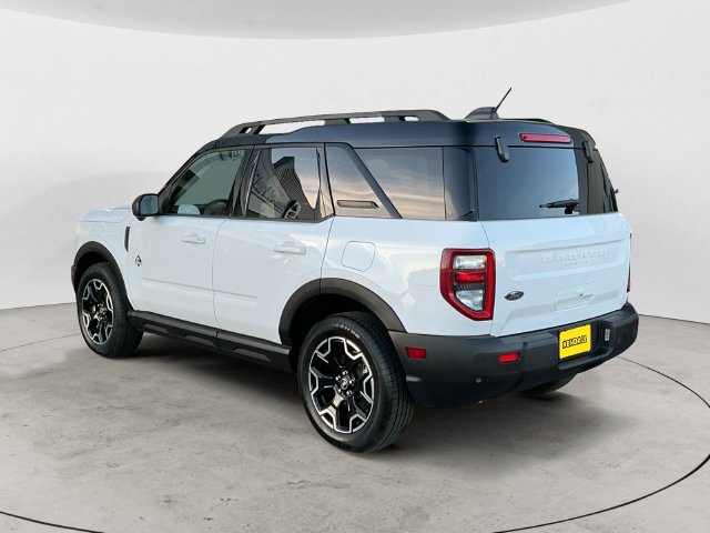 Certified 2025 Ford Bronco Sport Outer Banks w/ Outer Banks Tech Package+ AWD/4WD image 7