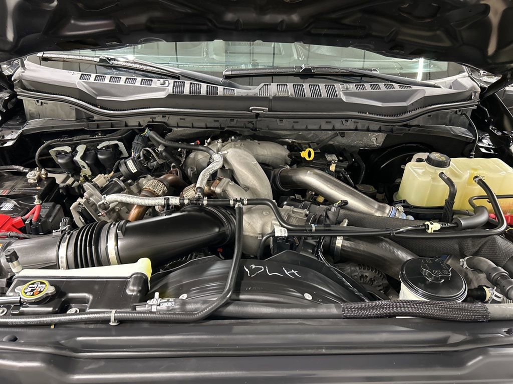 Certified 2022 Ford F250 Platinum image 32
