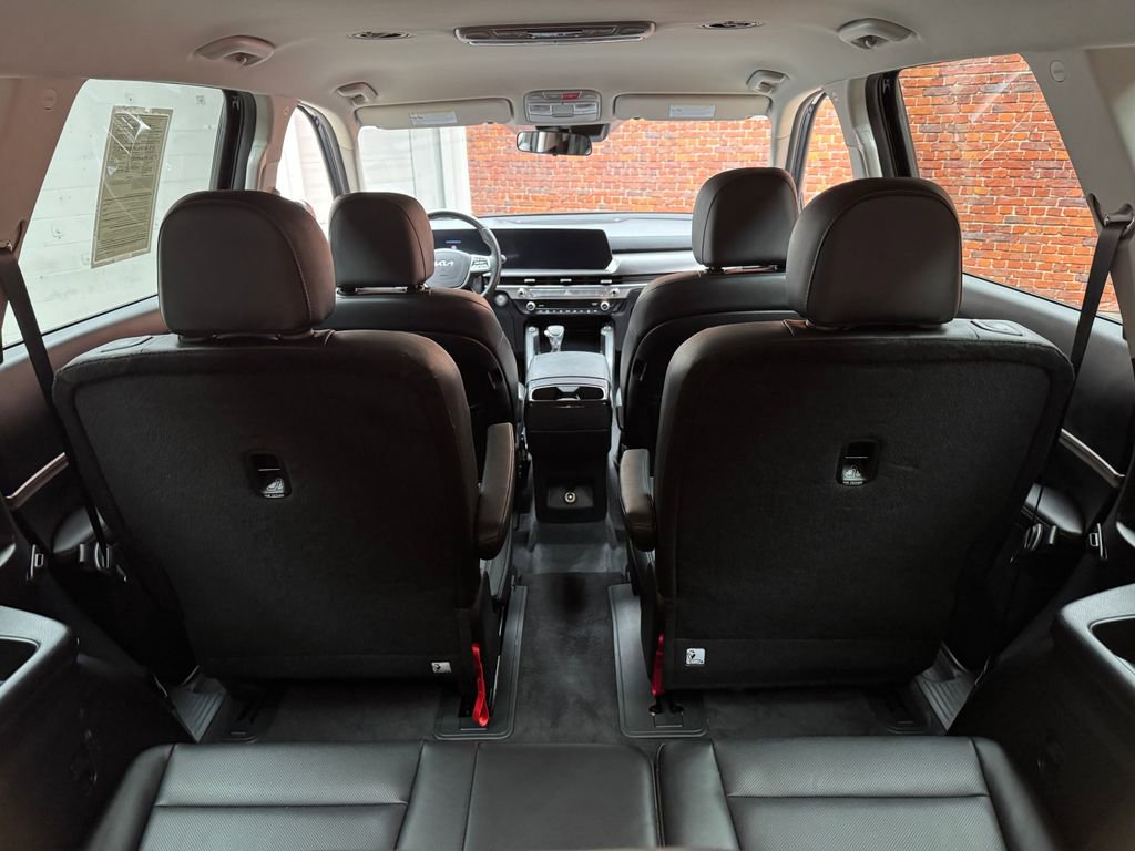 Used 2023 Kia Telluride S AWD/4WD image 30