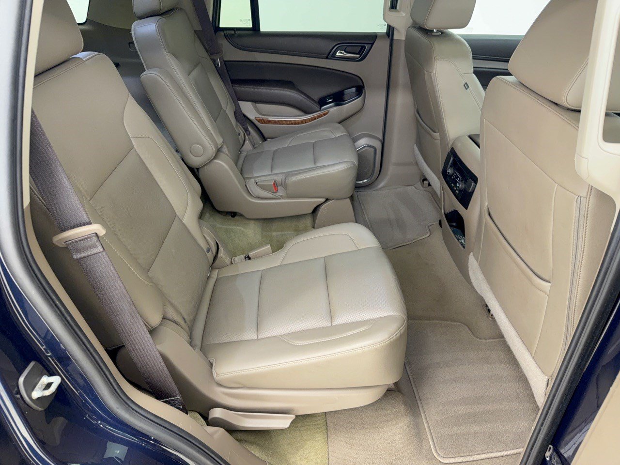Used 2018 Chevrolet Tahoe Premier AWD/4WD image 29