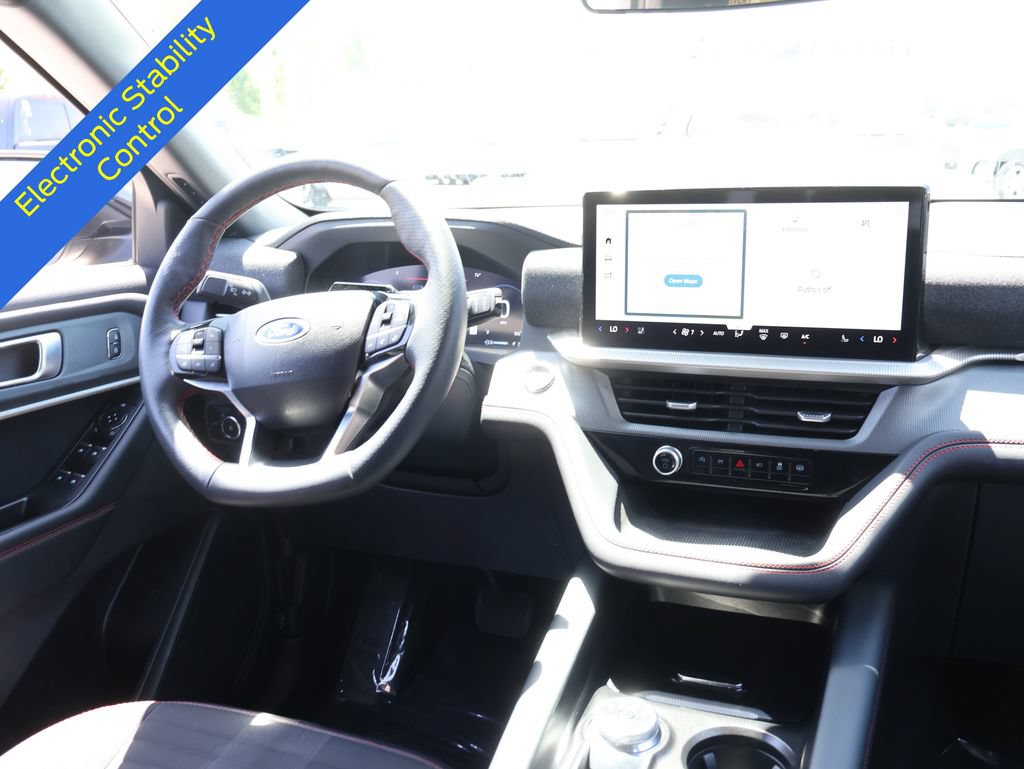 Certified 2025 Ford Explorer ST-Line w/ ST-Line Street Pack AWD/4WD image 15