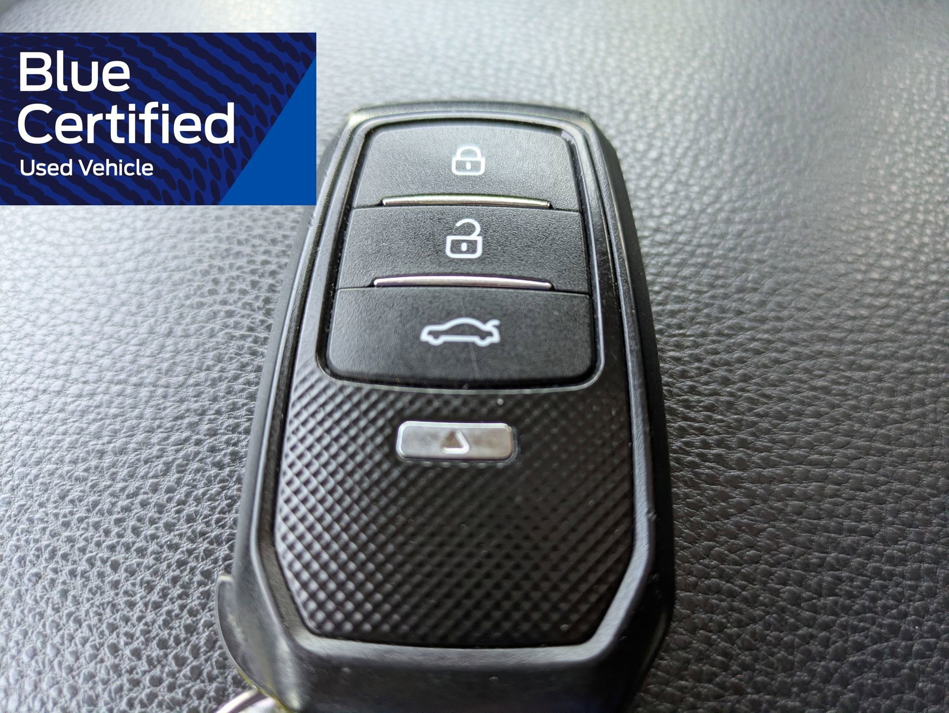 Used 2023 Toyota RAV4 XLE FWD image 33