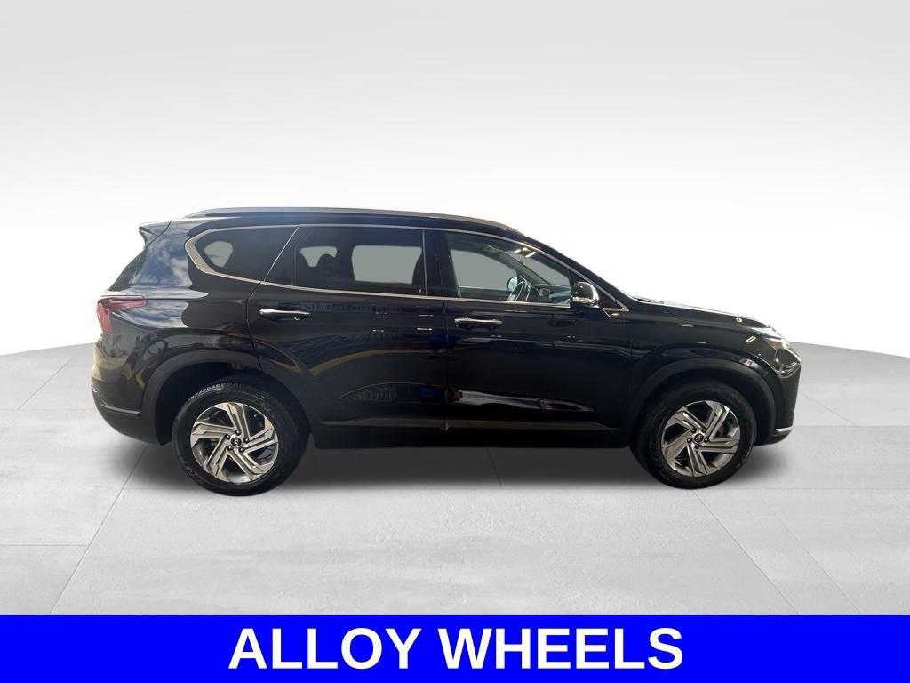Used 2023 Hyundai Santa Fe SEL image 2
