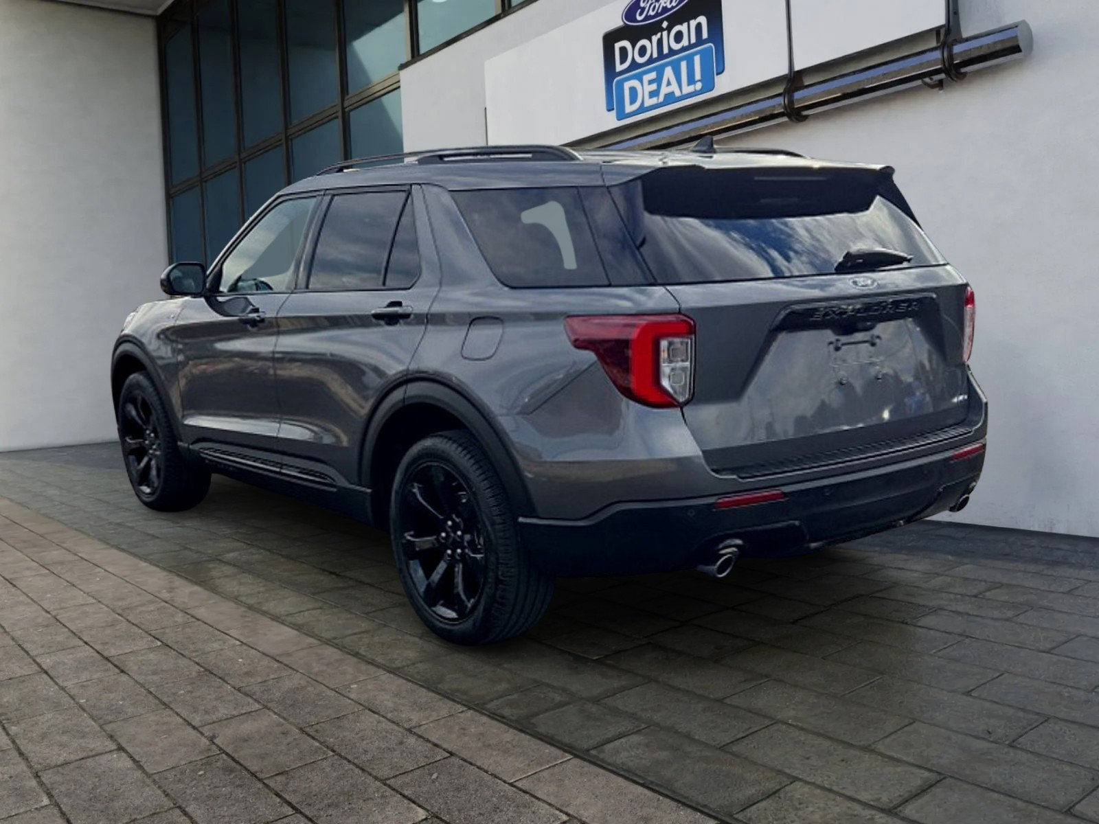 Certified 2023 Ford Explorer ST-Line AWD/4WD image 5