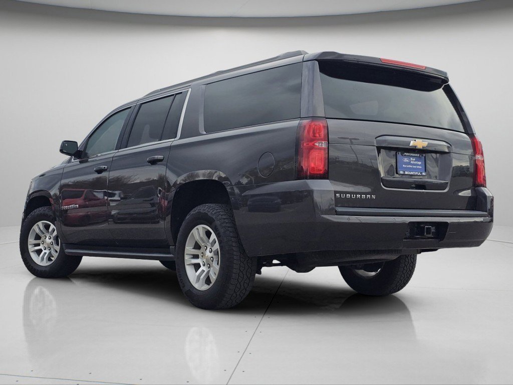 Used 2017 Chevrolet Suburban LS image 19