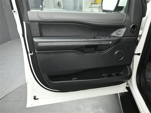 Certified 2023 Ford Expedition XLT image 36