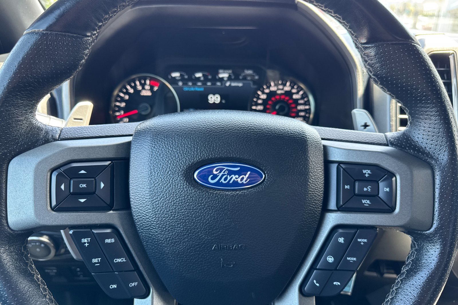 Certified 2020 Ford F150 Raptor w/ Equipment Group 801A Mid image 22